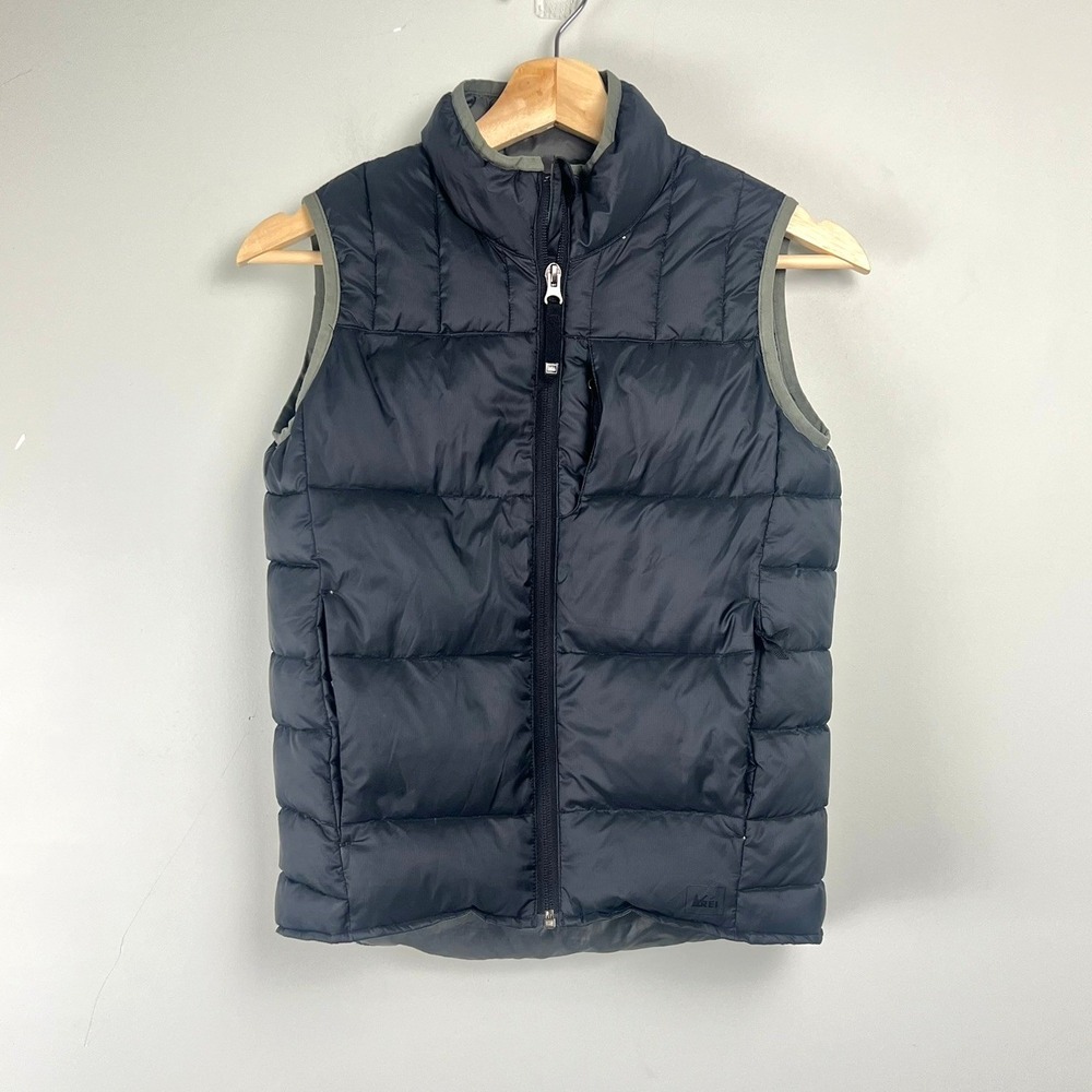REI Co-op Boys Black Quilted Puffer Vest Full Zip sz M 10-12 Outdoor Layer Warm